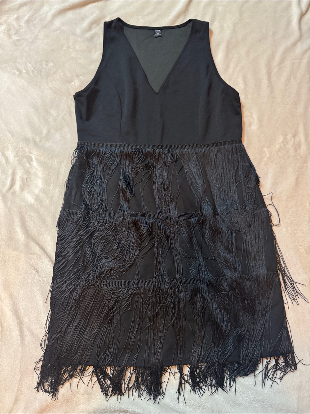 SHEIN Black Sleeveless Fringe V-Neck Cocktail Dress